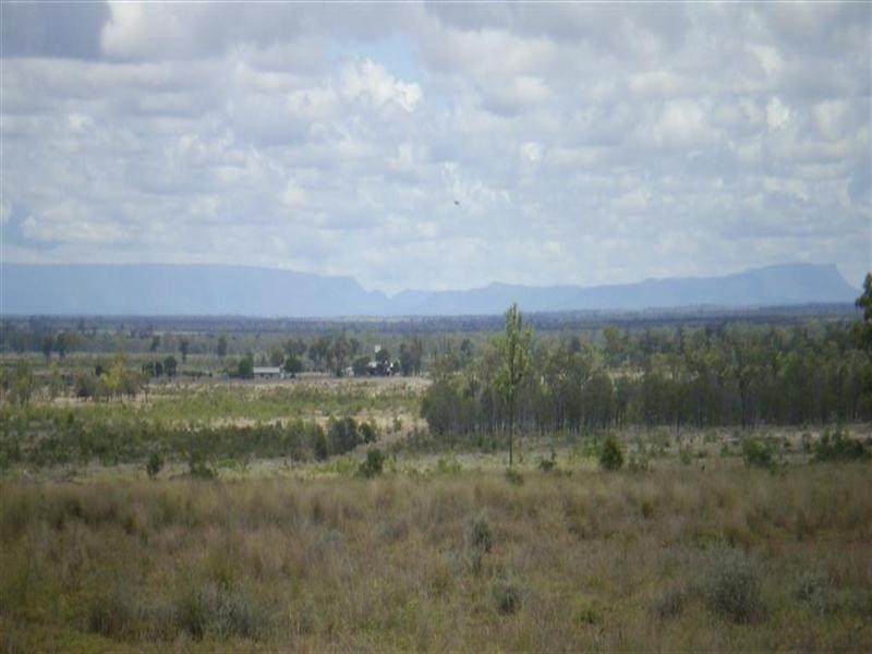 2354 Alsace Road, Dingo QLD 4702