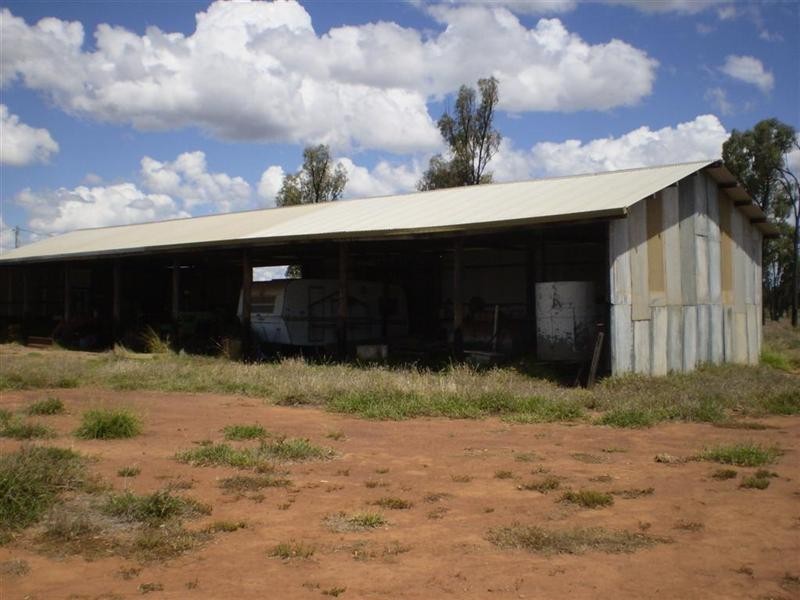 2354 Alsace Road, Dingo QLD 4702