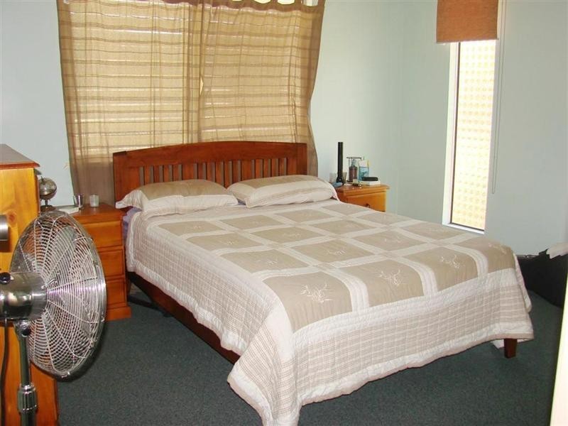 11 Sydney King Close, Gracemere QLD 4702