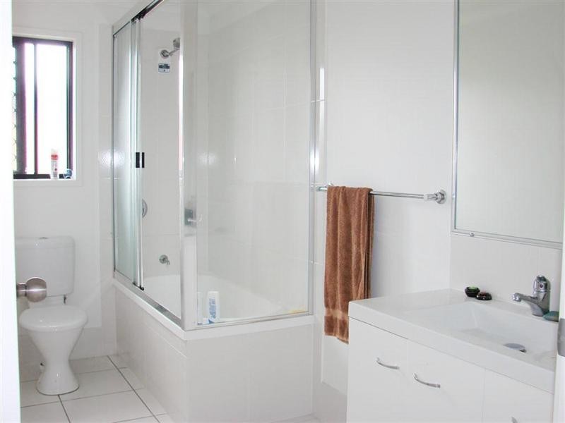 14 Angela Court, Gracemere QLD 4702