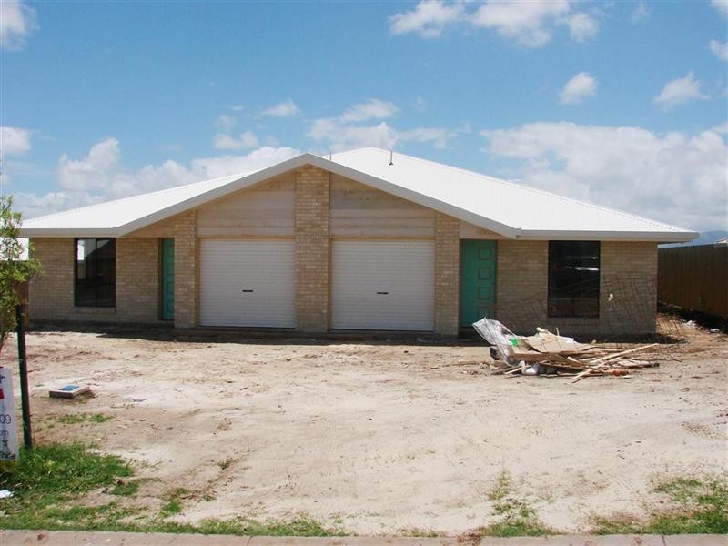 Unit 1/21 John Oxley Drive, Gracemere QLD 4702