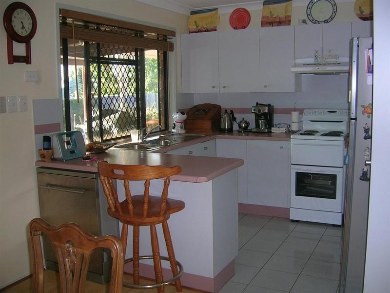 8 Davison Street, Gracemere QLD 4702