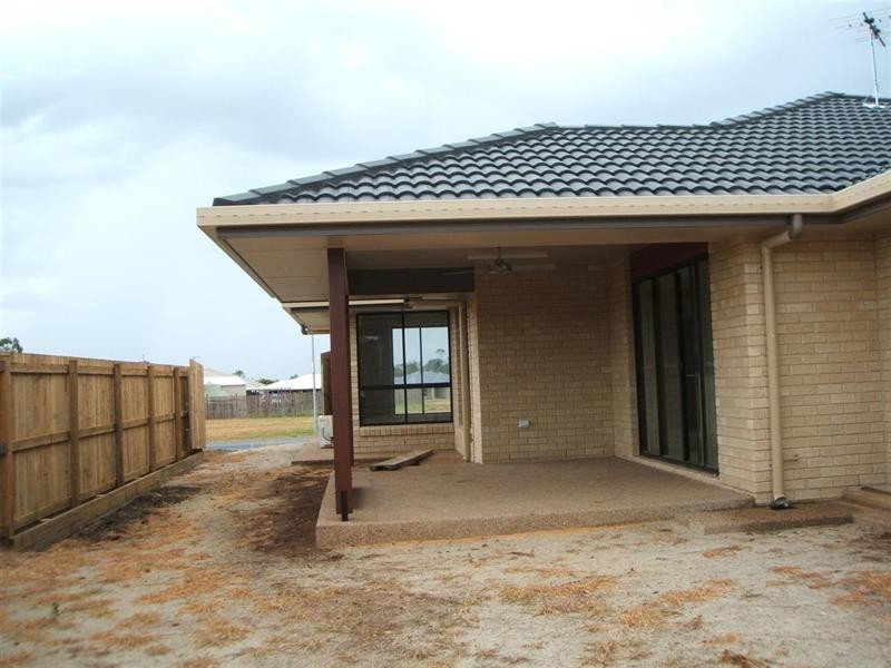 33 Broadhurst Drive, Gracemere QLD 4702