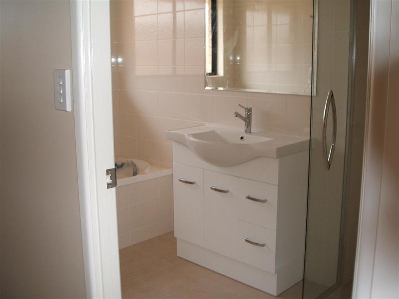 33 Broadhurst Drive, Gracemere QLD 4702