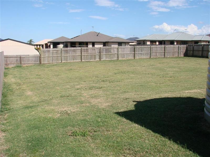 7 Brady Place, Gracemere QLD 4702