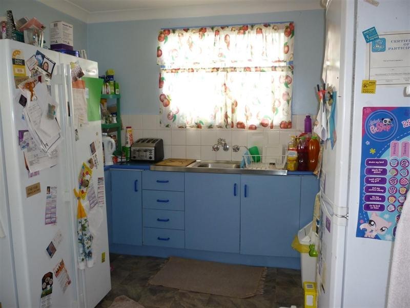 33 Cowan Street, Gracemere QLD 4702