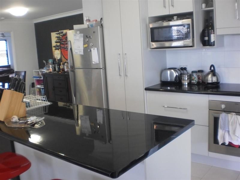 16 Emery Street, Gracemere QLD 4702