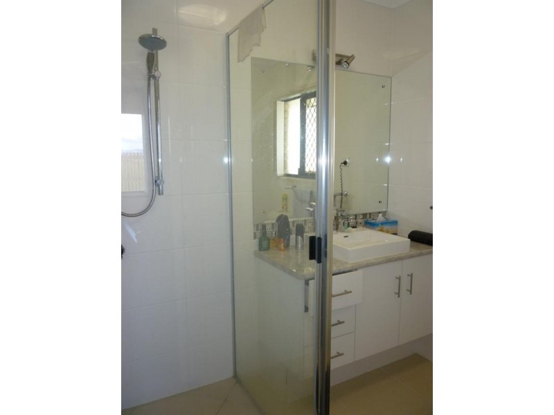 25 Tawarra Crescent, Gracemere QLD 4702