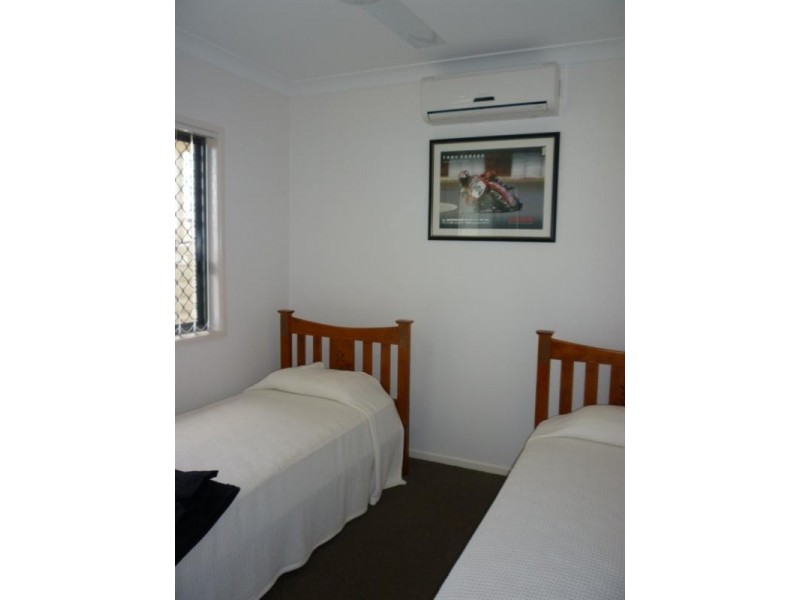 25 Tawarra Crescent, Gracemere QLD 4702