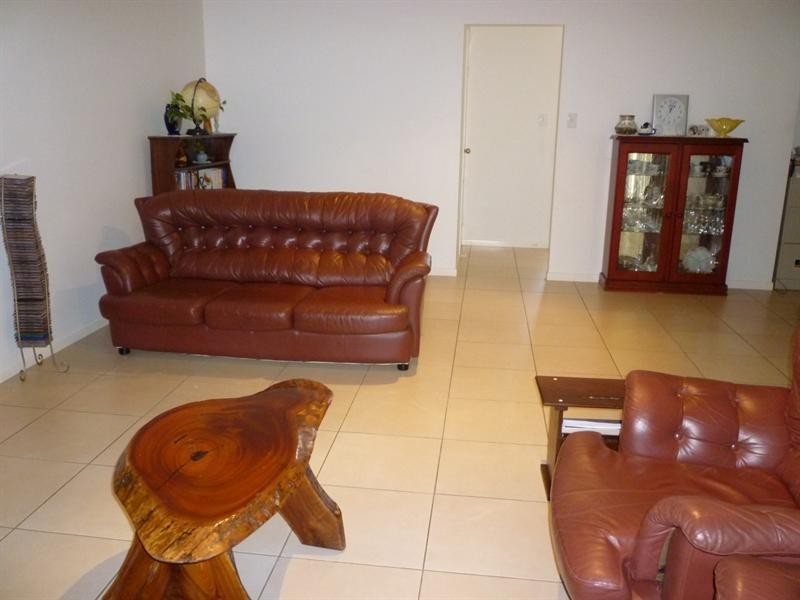 18 Jamie Street, Gracemere QLD 4702