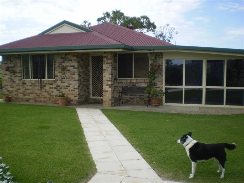 32 Rayner Road, Alton Downs QLD 4702