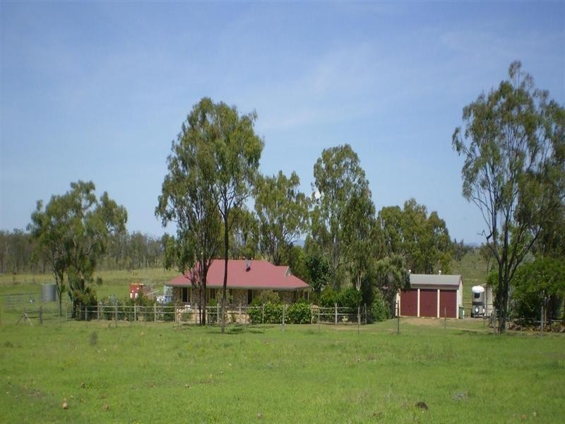 32 Rayner Road, Alton Downs QLD 4702