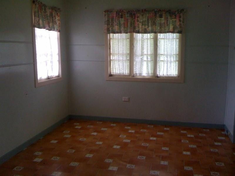 2 John Street, Gracemere QLD 4702