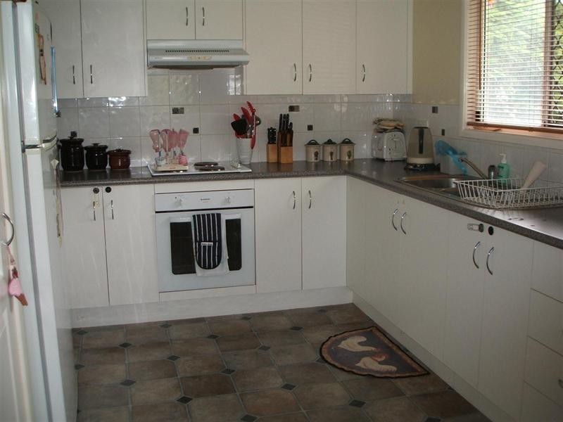 16 Arlott Street, Gracemere QLD 4702