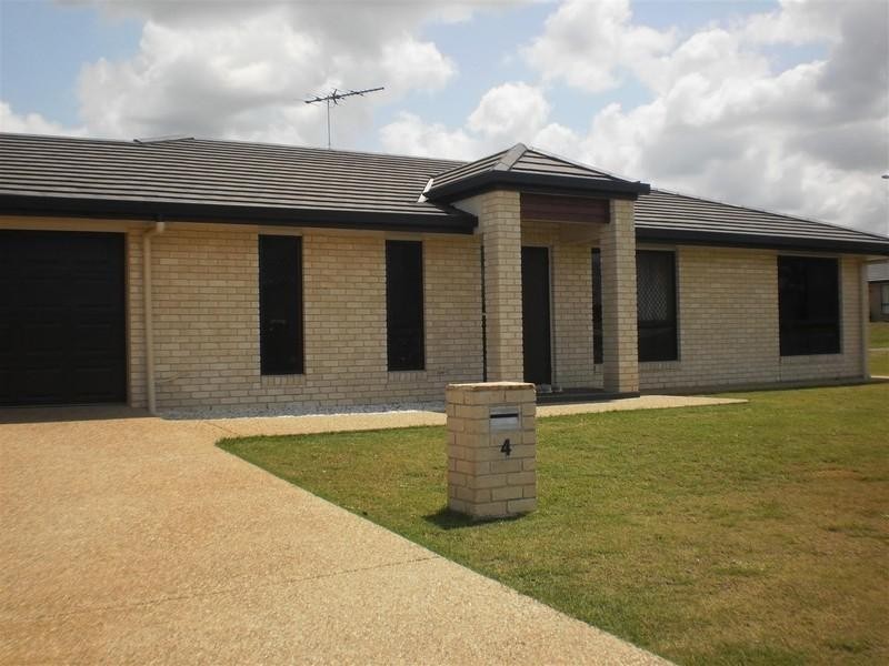 4 Rosella Drive, Gracemere QLD 4702