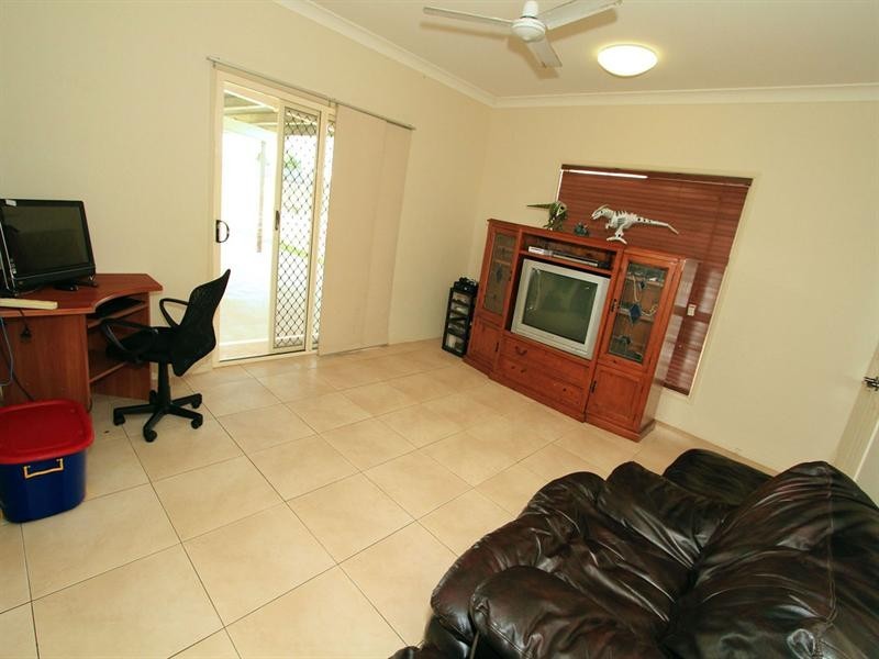 86 Elizabeth Street, Gracemere QLD 4702