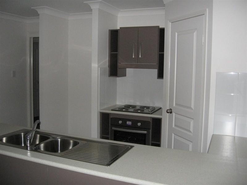 21 Annie Close, Gracemere QLD 4702