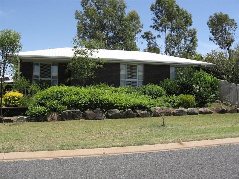 19 gleeson Close, Gracemere QLD 4702