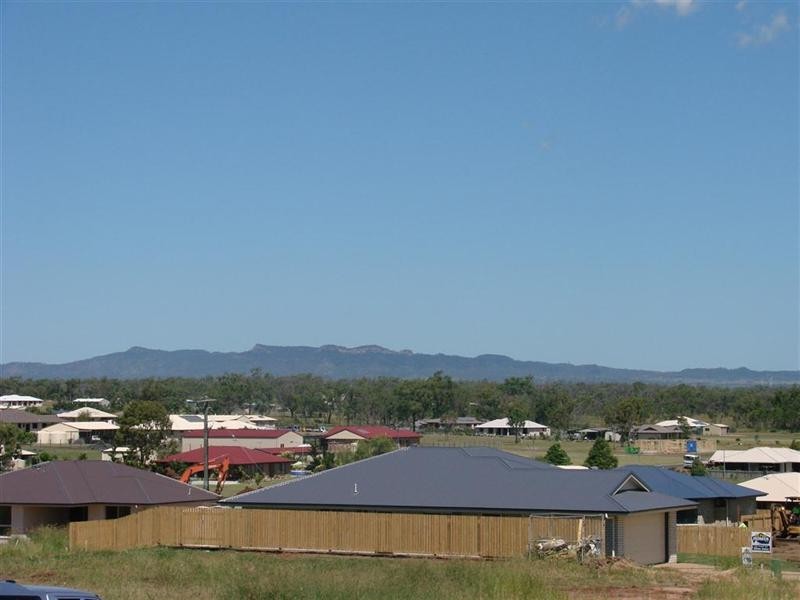 105 Abby Drive, Gracemere QLD 4702