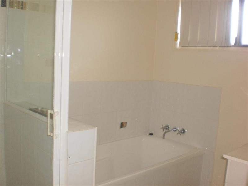 3 Riley Drive, Gracemere QLD 4702