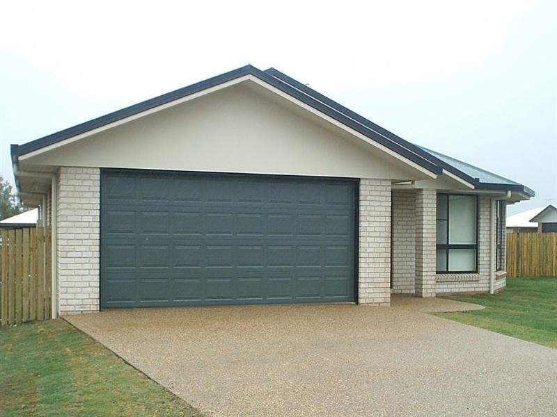 2 Louise Court, Gracemere QLD 4702