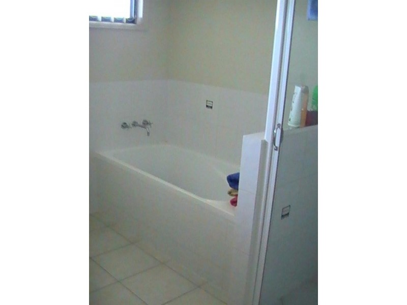 2 Louise Court, Gracemere QLD 4702