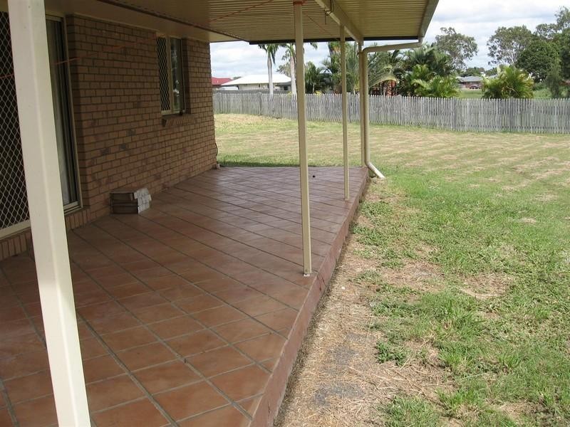 12 Rosewood Avenue, Gracemere QLD 4702