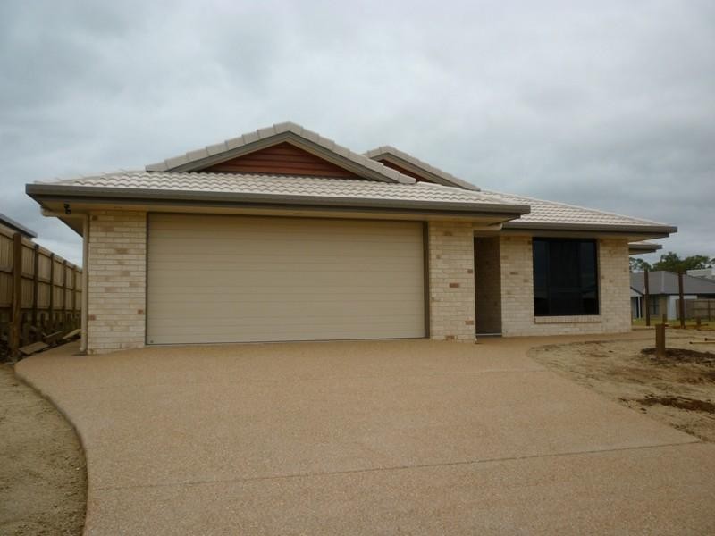 2 Thomas Street, Gracemere QLD 4702