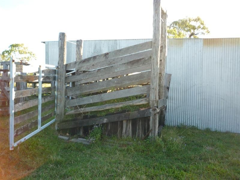 696 Lake Mary Road, Lake Mary QLD 4703