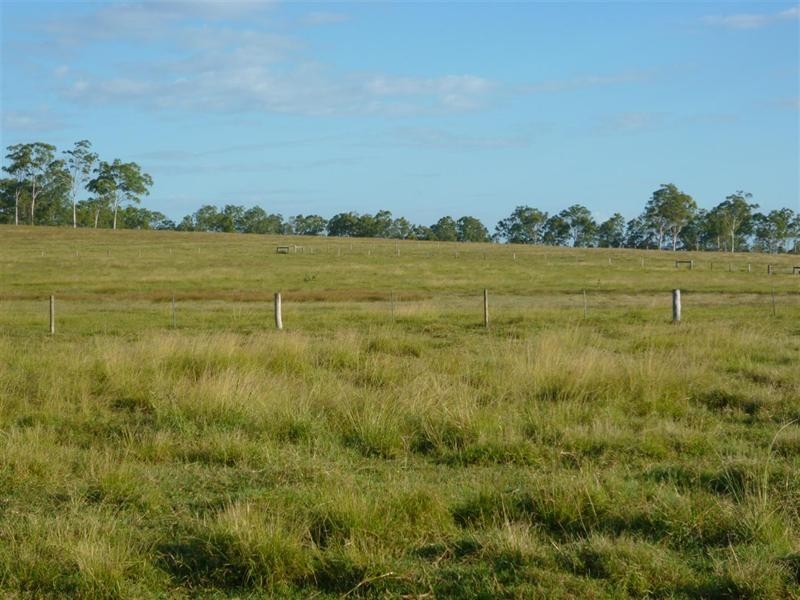 696 Lake Mary Road, Lake Mary QLD 4703