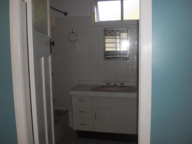 19 Arthur Street, Gracemere QLD 4702