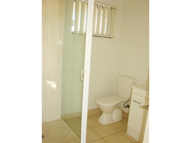 18 Annie Close, Gracemere QLD 4702