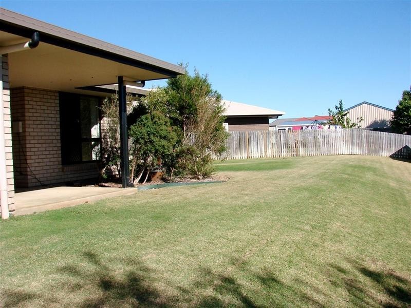 18 Annie Close, Gracemere QLD 4702