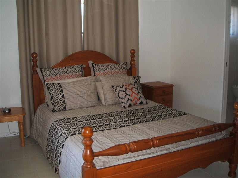 36 Broadhurst Drive, Gracemere QLD 4702