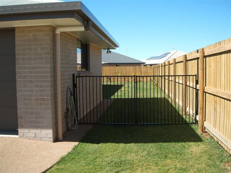 36 Broadhurst Drive, Gracemere QLD 4702