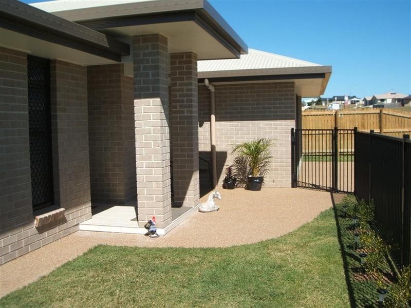 36 Broadhurst Drive, Gracemere QLD 4702