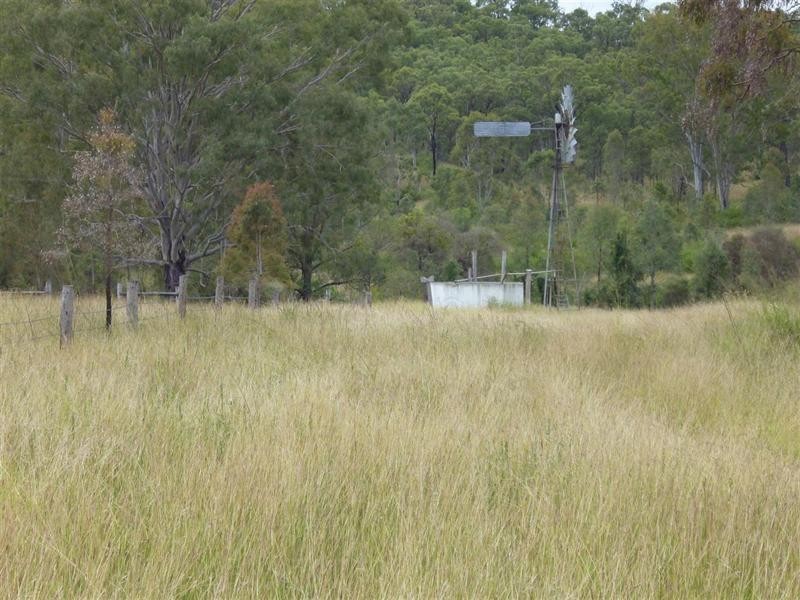 585 Oakey Creek Road, Boulder Creek QLD 4714