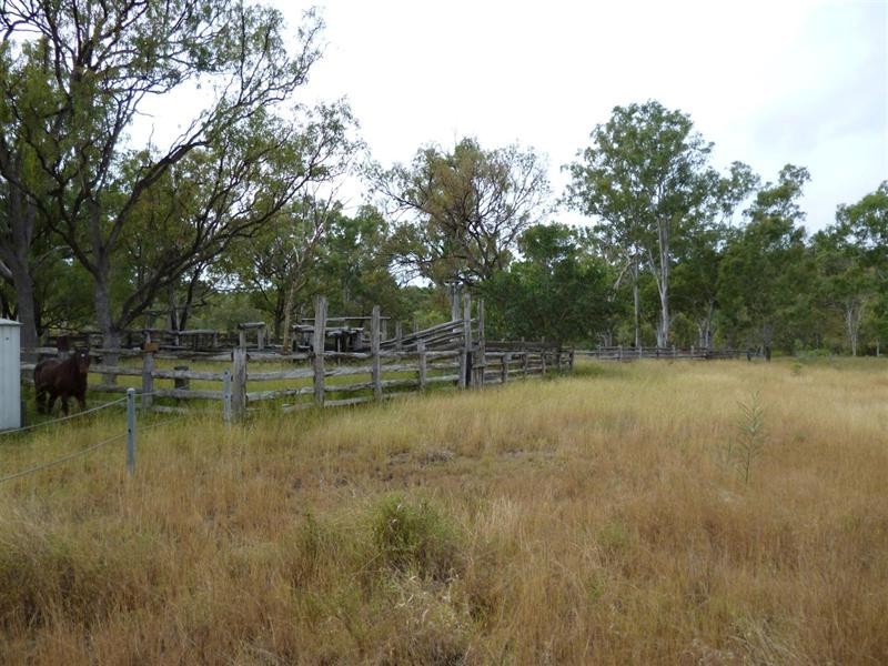 585 Oakey Creek Road, Boulder Creek QLD 4714