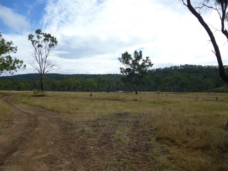 585 Oakey Creek Road, Boulder Creek QLD 4714