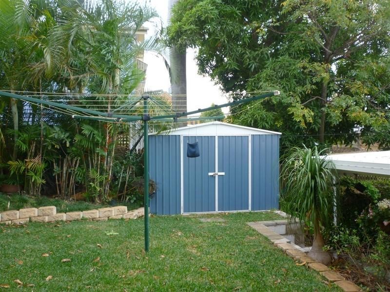 6 Kellow Street, The Range QLD 4700