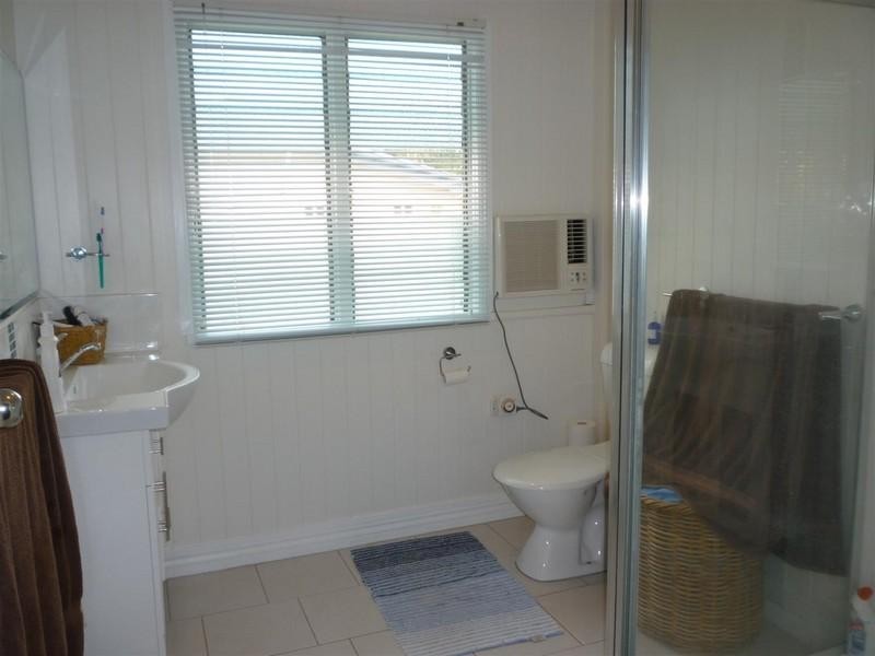 6 Kellow Street, The Range QLD 4700