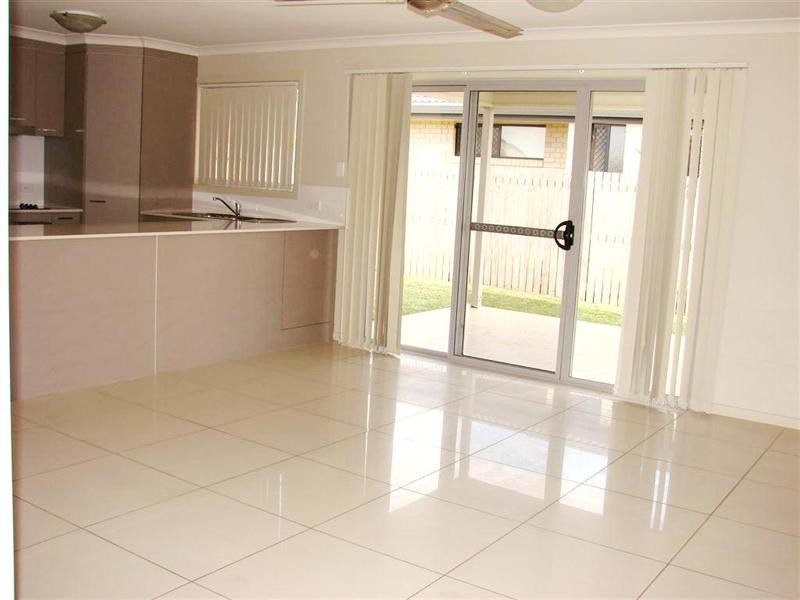 4 Tawarra Crescent, Gracemere QLD 4702