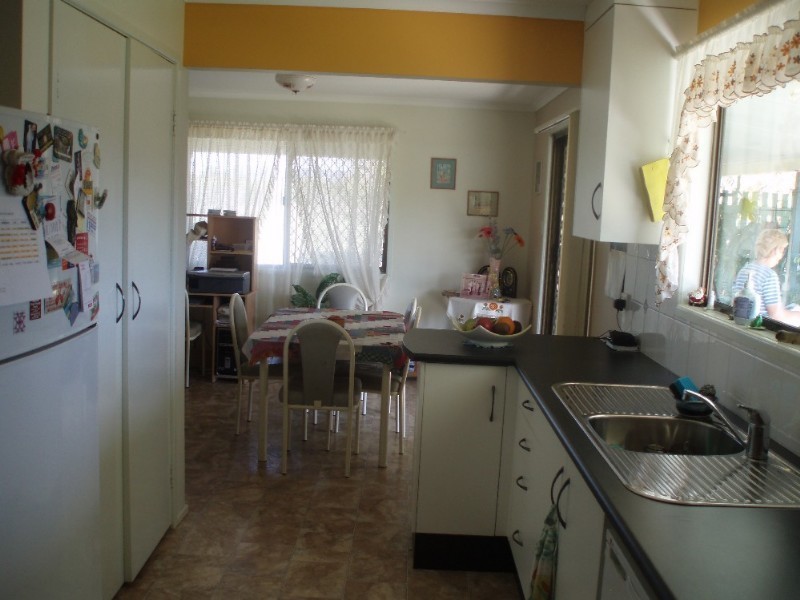 45 Hume Road, Kabra QLD 4702