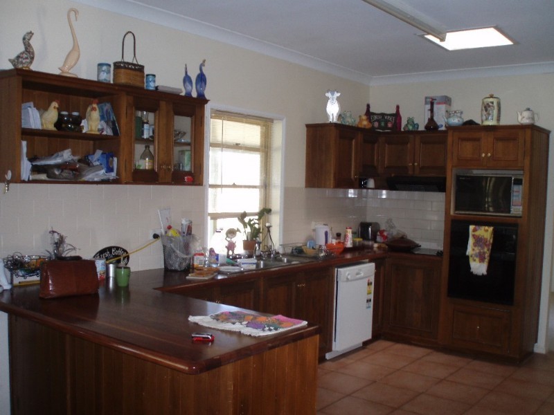 15 Beak Street, Gracemere QLD 4702