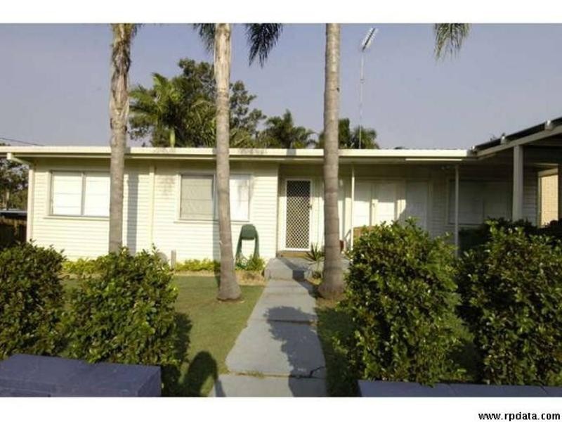 32 Alicia Street, Southport QLD 4215