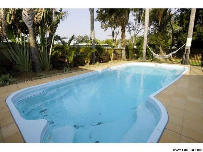 32 Alicia Street, Southport QLD 4215