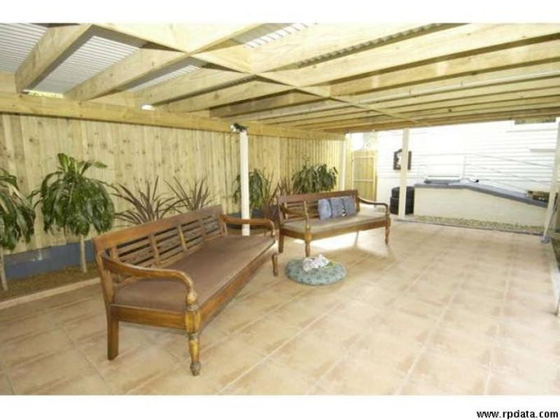 32 Alicia Street, Southport QLD 4215