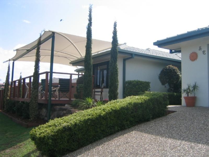 9 Penrhyn Street, Pacific Pines QLD 4211