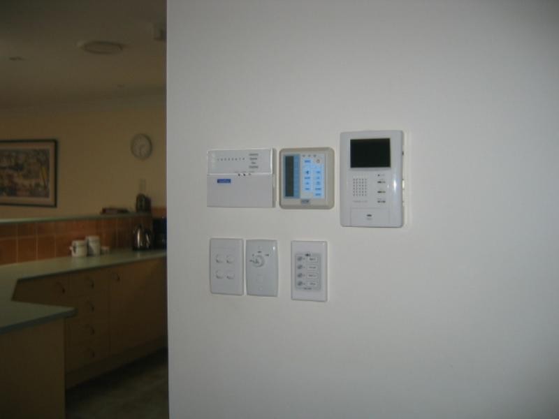 9 Penrhyn Street, Pacific Pines QLD 4211