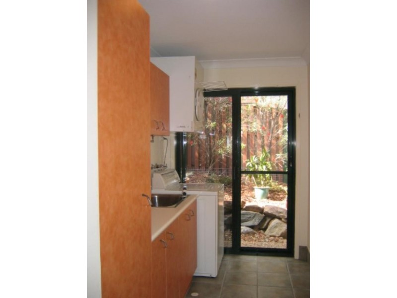 9 Penrhyn Street, Pacific Pines QLD 4211